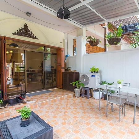 Hotel The Little Siri Chiang Mai Esterno foto