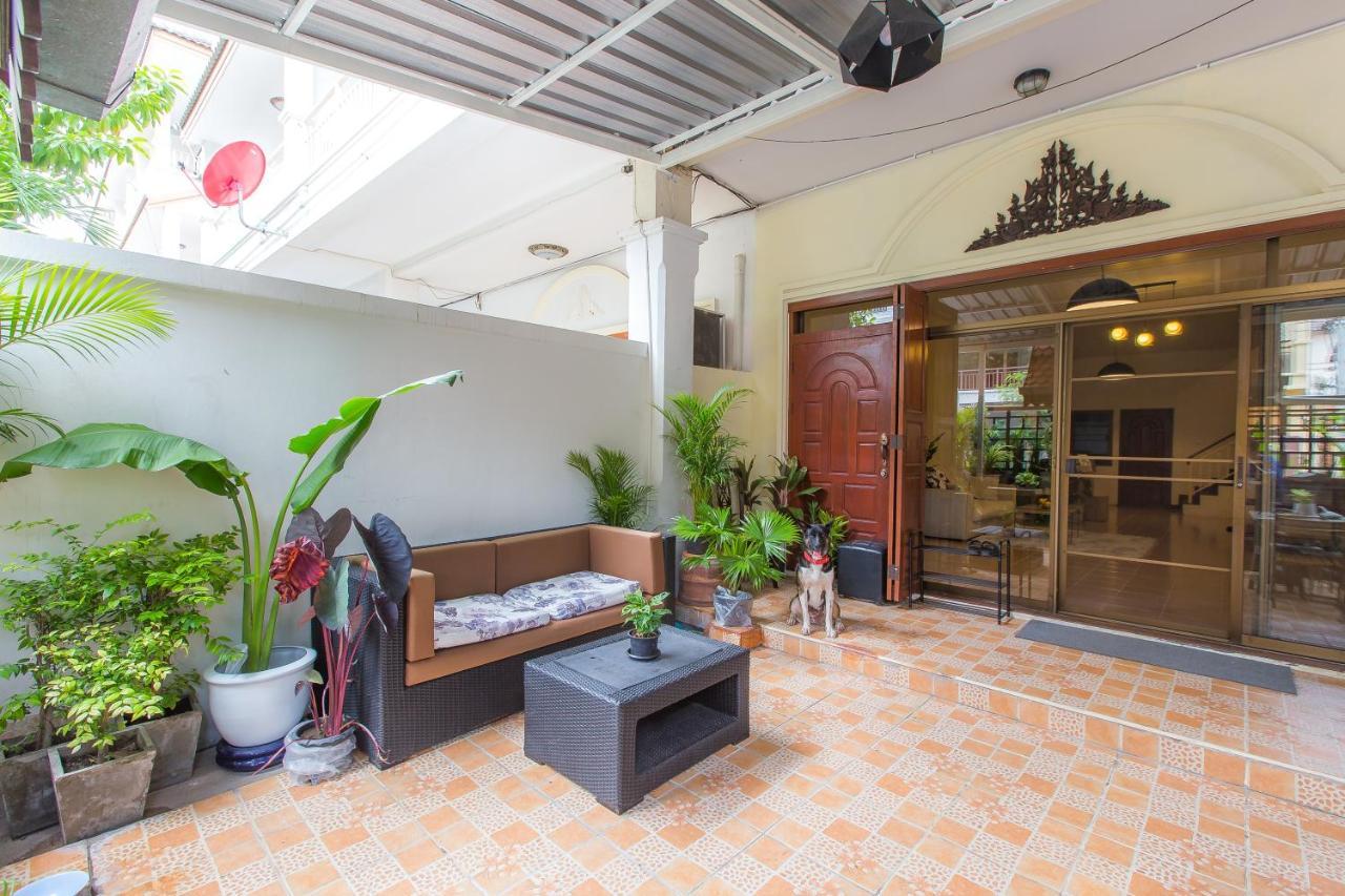 Hotel The Little Siri Chiang Mai Esterno foto